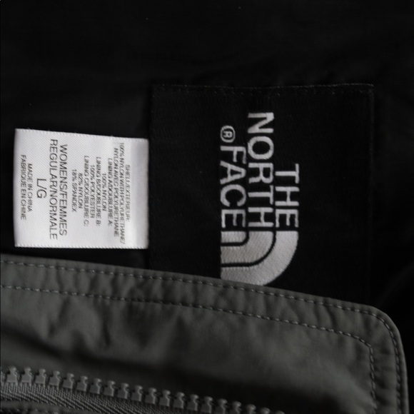 North face female jacket - Picture 7 of 7